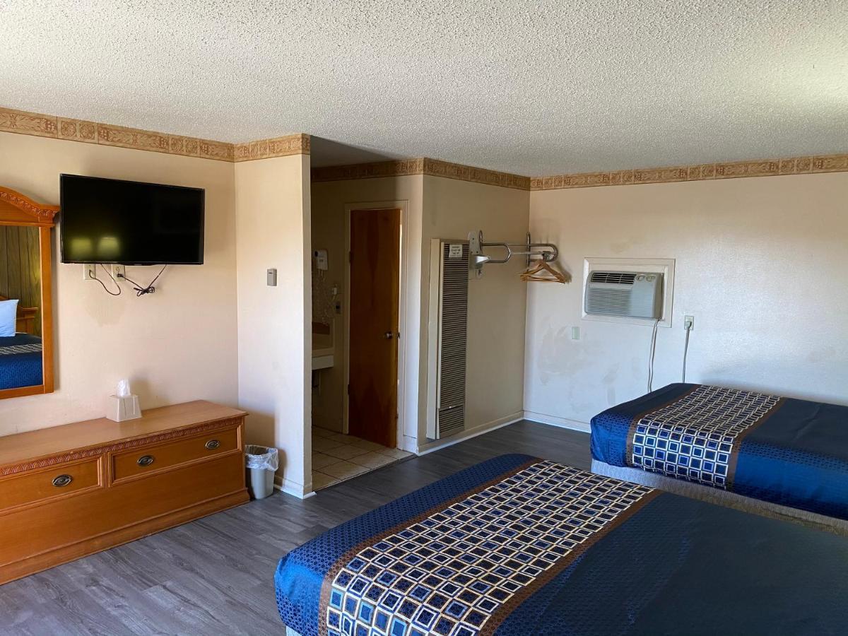 Western Skies Motel Clarendon Екстериор снимка
